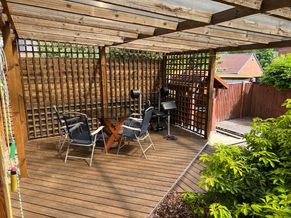 Simply Stunning 2 Bedroom Home With Parking Space 诺丁汉 外观 照片