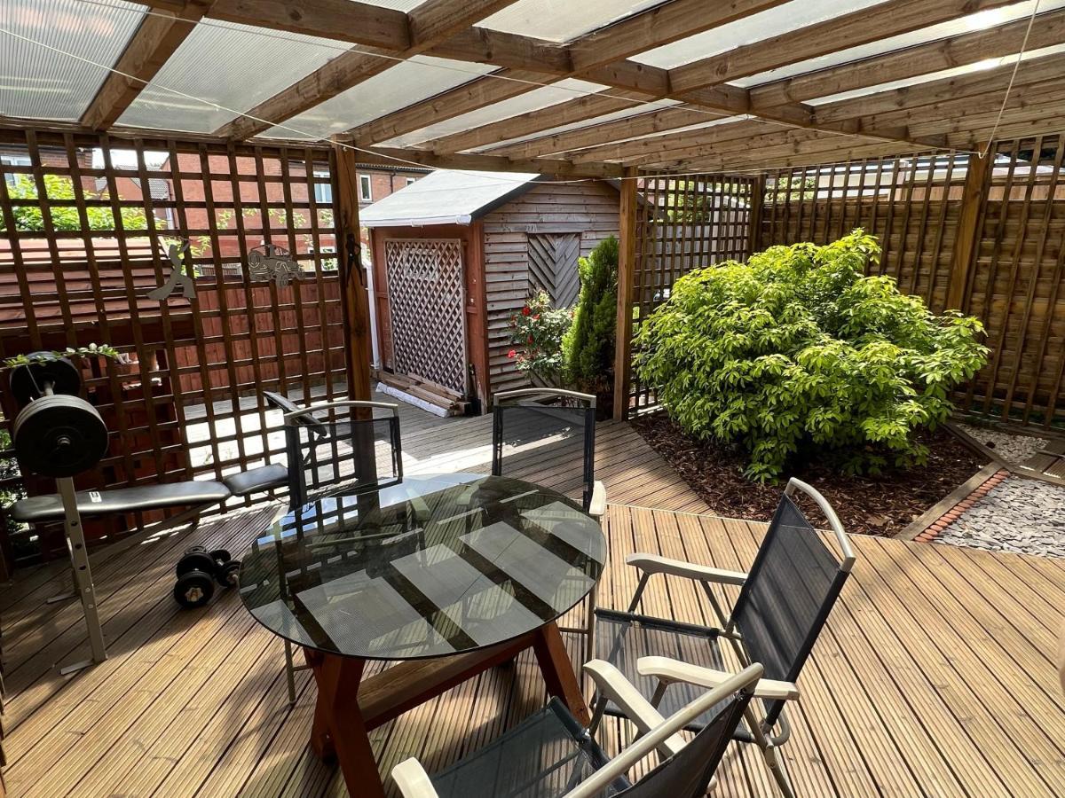 Simply Stunning 2 Bedroom Home With Parking Space 诺丁汉 外观 照片