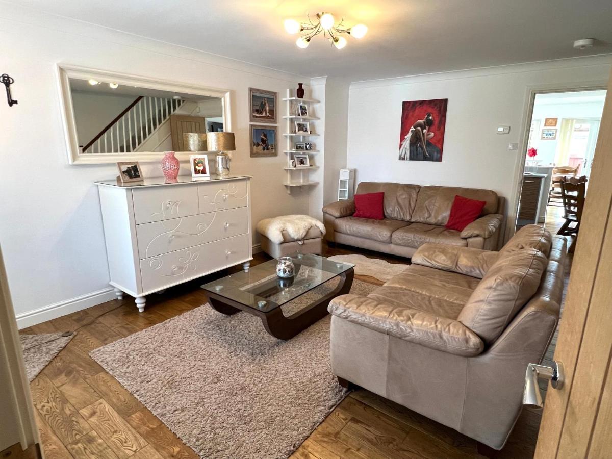 Simply Stunning 2 Bedroom Home With Parking Space 诺丁汉 外观 照片