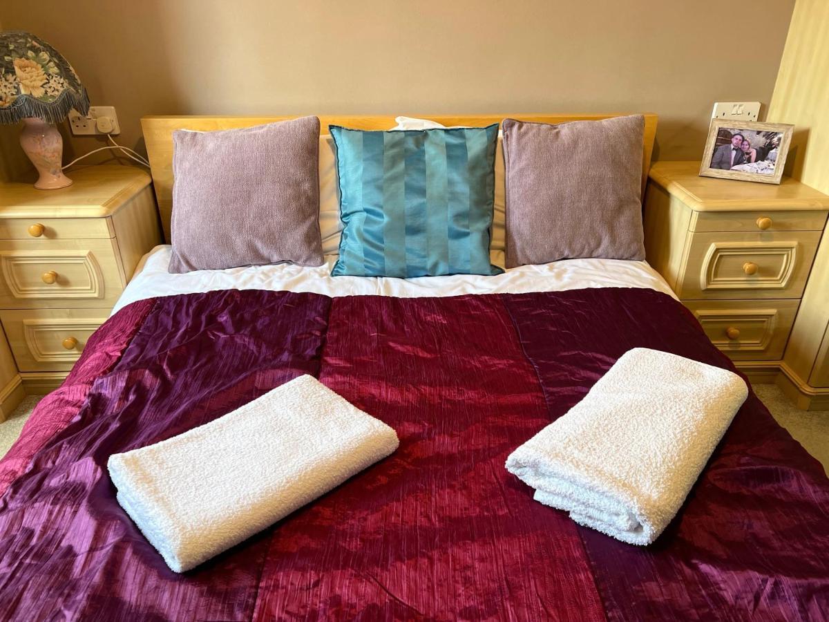 Simply Stunning 2 Bedroom Home With Parking Space 诺丁汉 外观 照片