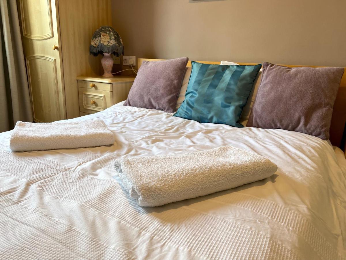 Simply Stunning 2 Bedroom Home With Parking Space 诺丁汉 外观 照片